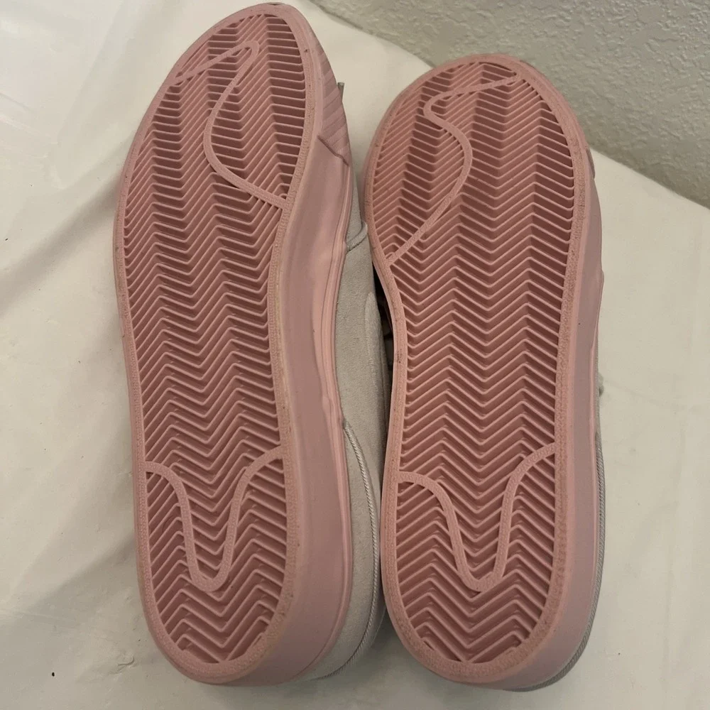 Nike SB Zoom Stefan Janoski Size 7Y Womens 9 Suede Bubblegum Pink 525104 020 NEW